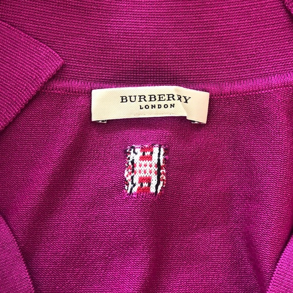 💯 Authentic Burberry Wool V neck Top - Picture 6 of 7